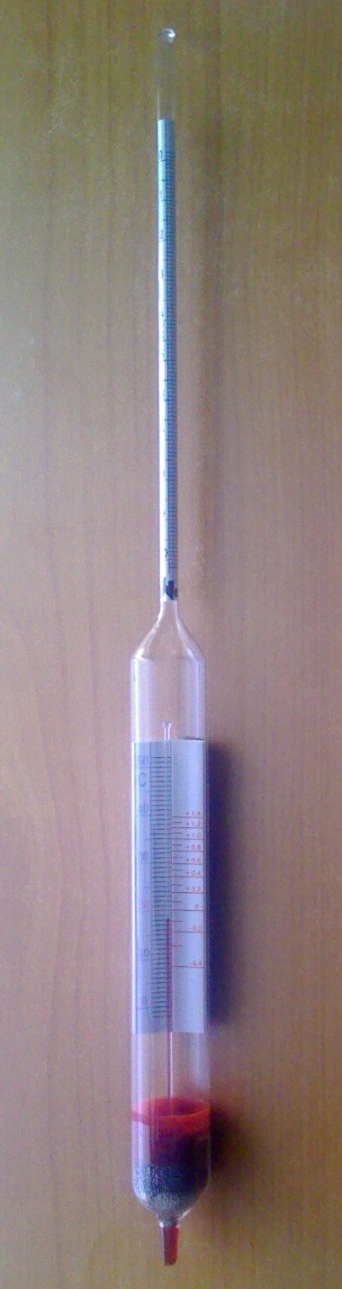 Прецизен хидрометър (захаромер) 0-10% Плато с термометър